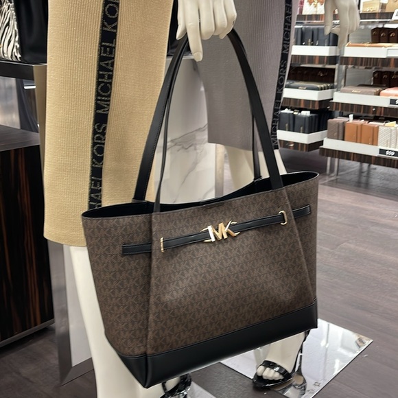 MICHAEL KORS
Reed Large Logo Belted Shoulder Tote Bag
Brown/Black 
NWT - Picture 13 of 16